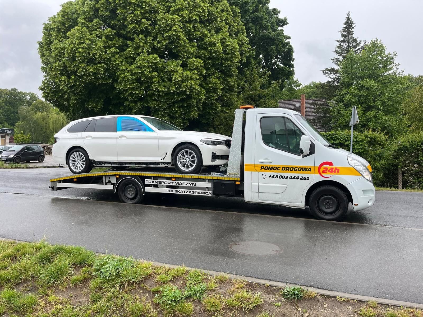 Holowanie BMW kombi na lawecie — pomoc drogowa powiat opolski